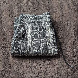 Stylish Snake Print Women's Pants